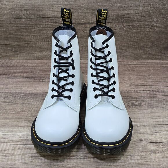 Dr. Martens 11822 Men\'s Sz 8 Women\'s Sz 9 White Smooth Leather Combat Boots NEW main image 9